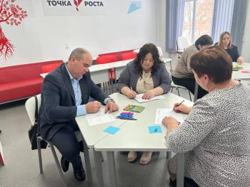 �������